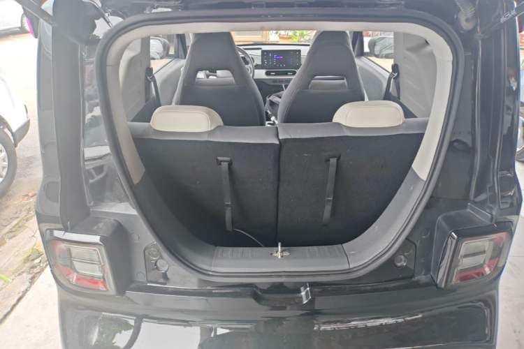 Used Geely Galaxy Panda 2025 210km Panda Kart Trunk