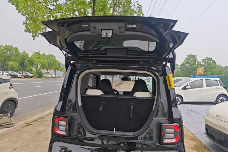 Used Geely Galaxy Panda 2025 210km Panda Kart Trunk