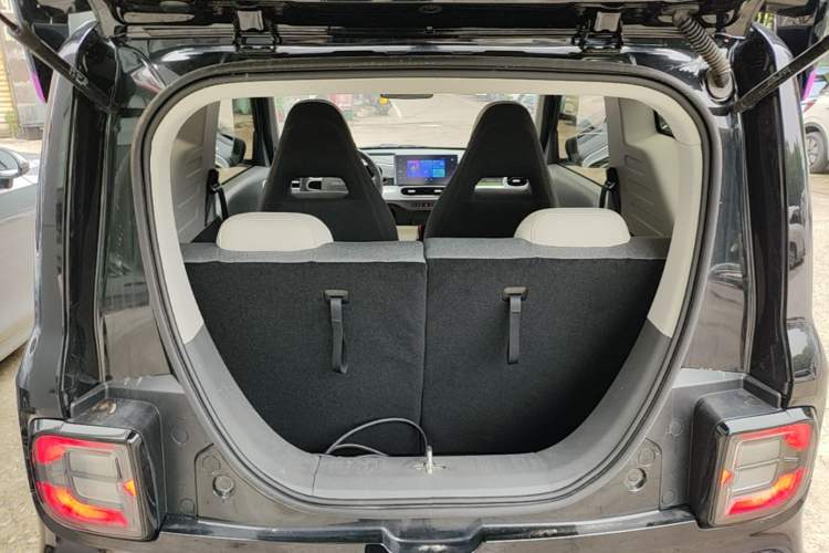 Used Geely Galaxy Panda 2025 210km Panda Kart Trunk