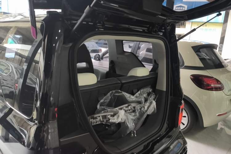 Used Geely Galaxy Panda 2025 210km Panda Kart Trunk