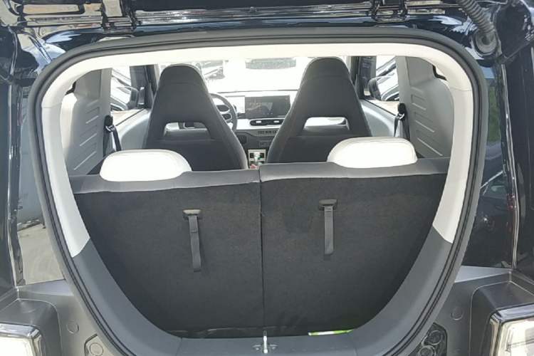 Used Geely Galaxy Panda 2025 210km Panda Kart Trunk