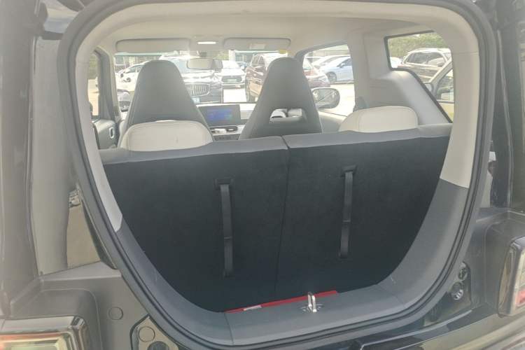 Used Geely Galaxy Panda 2025 210km Panda Kart Trunk