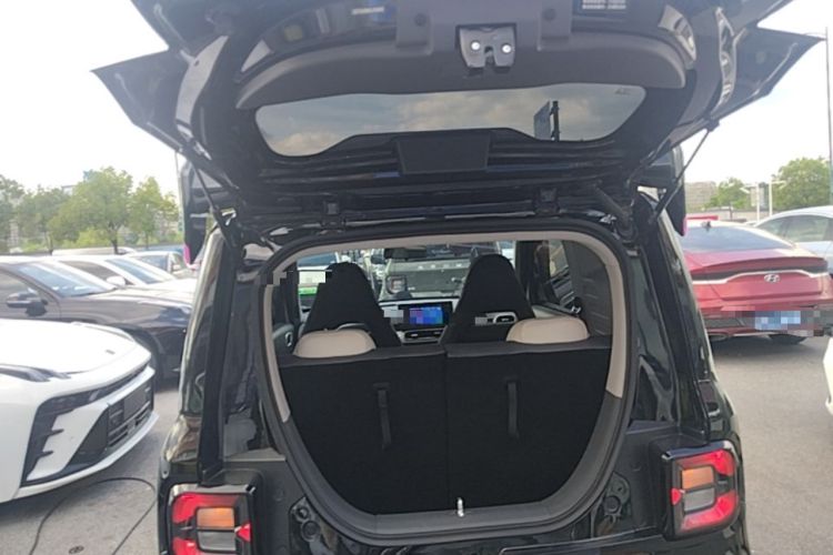 Used Geely Galaxy Panda 2025 210km Panda Kart Trunk