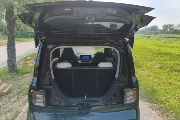 Used Geely Galaxy Panda 2025 210km Panda Kart Trunk