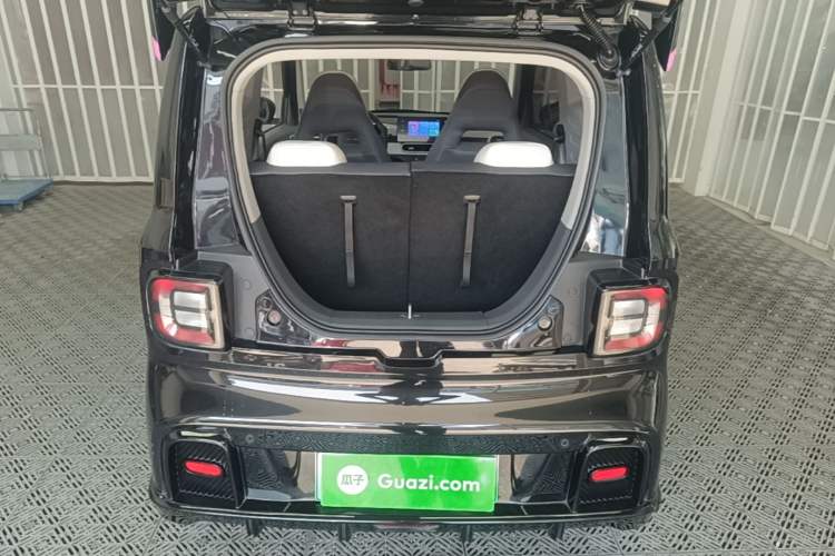 Used Geely Galaxy Panda 2025 210km Panda Kart Trunk
