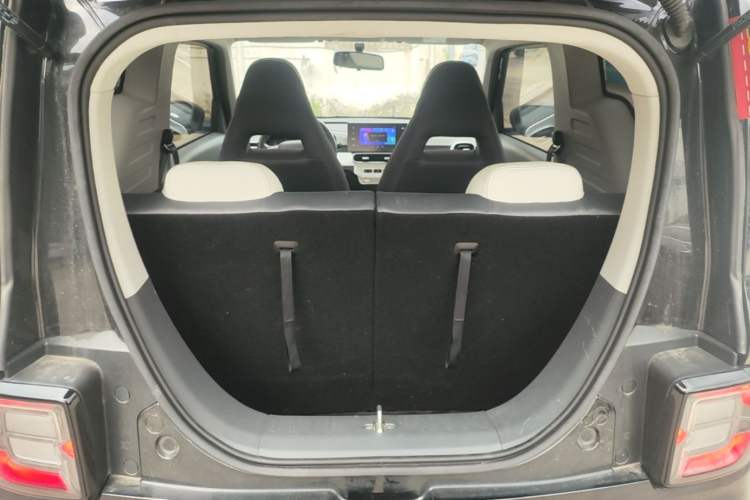 Used Geely Galaxy Panda 2025 210km Panda Kart Trunk