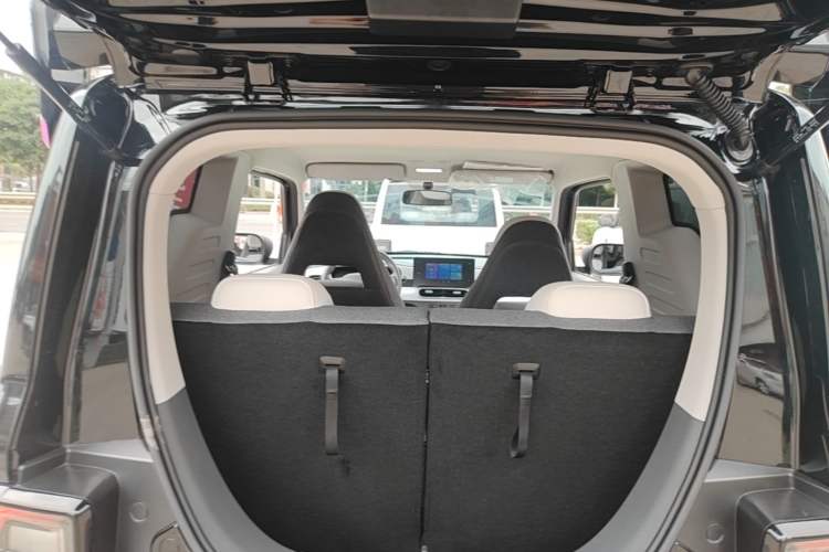Used Geely Galaxy Panda 2025 210km Panda Kart Trunk