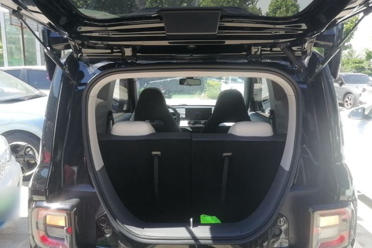 Used Geely Galaxy Panda 2025 210km Panda Kart Trunk