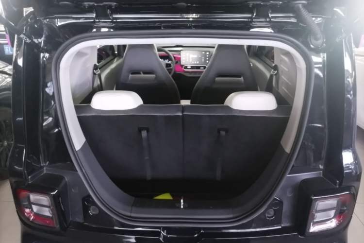 Used Geely Galaxy Panda 2025 210km Panda Kart Trunk