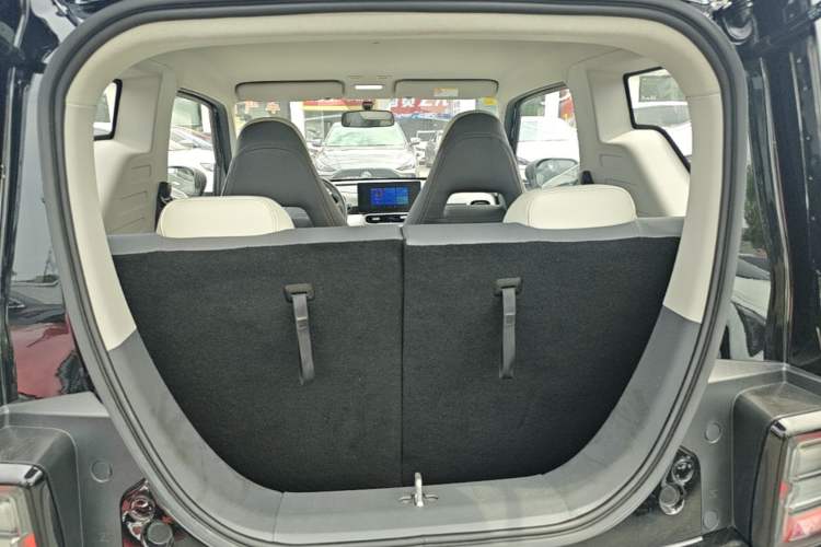 Used Geely Galaxy Panda 2025 210km Panda Kart Trunk