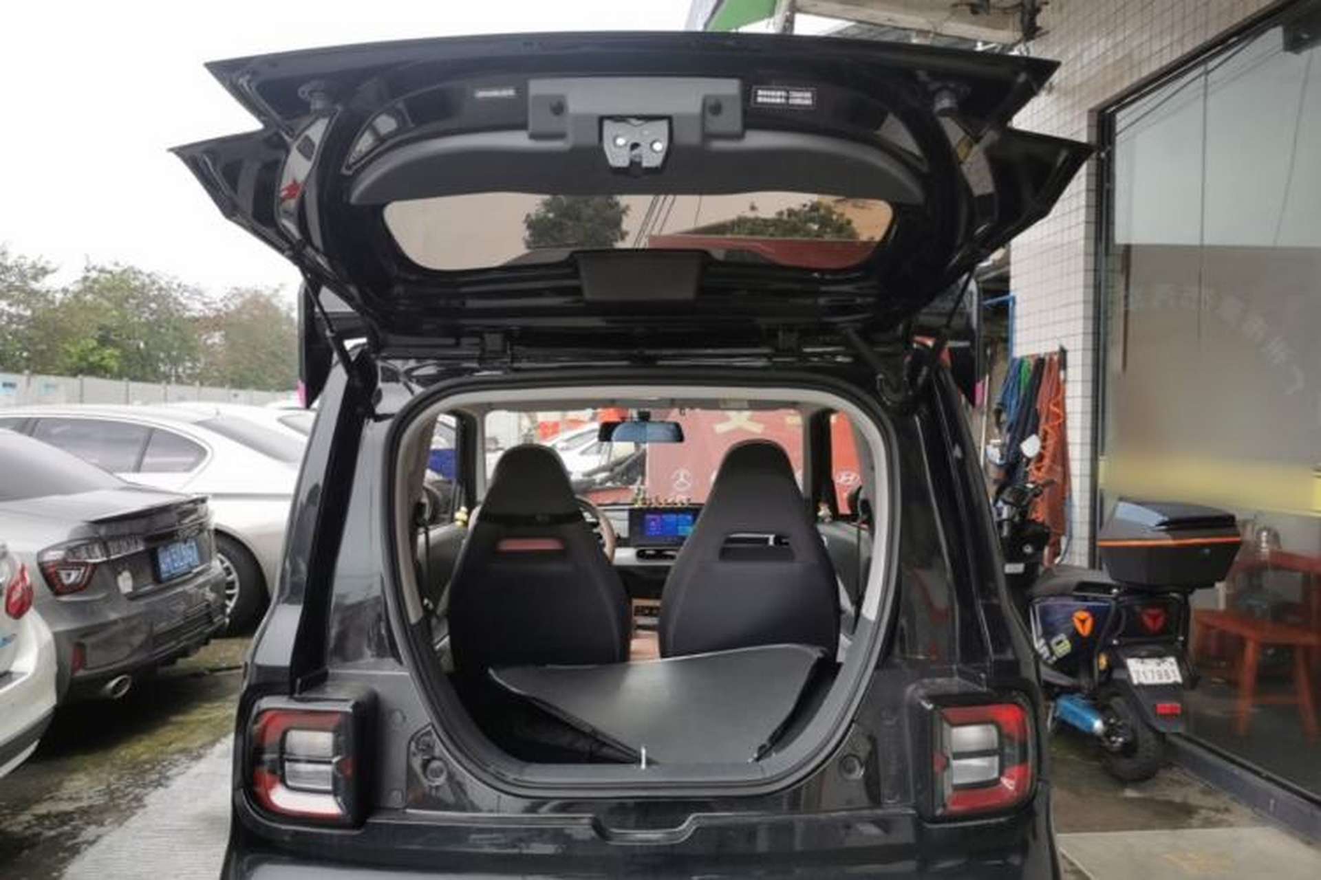 Used Geely Galaxy Panda 2025 210km Panda Kart Trunk