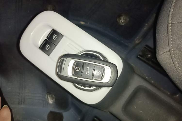 Used Geely Galaxy Panda 2025 210km Panda Kart Vehicle Key