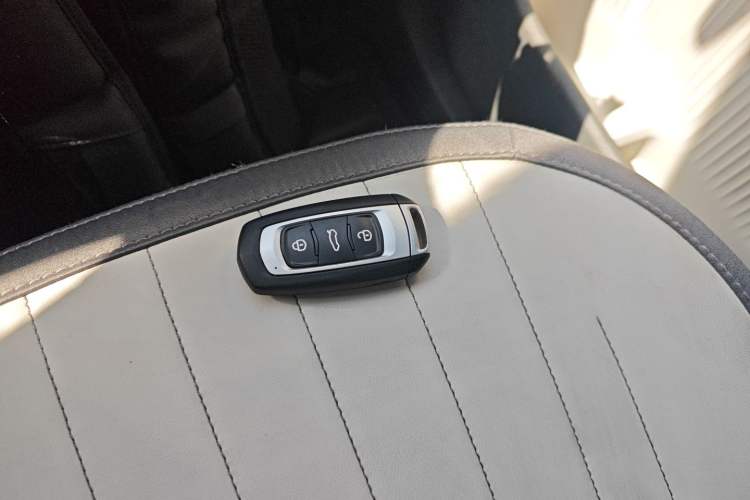Used Geely Galaxy Panda 2025 210km Panda Kart Vehicle Key