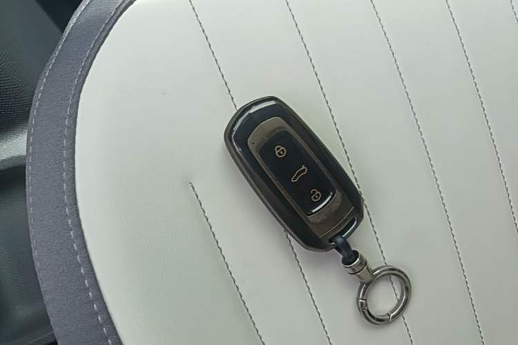 Used Geely Galaxy Panda 2025 210km Panda Kart Vehicle Key