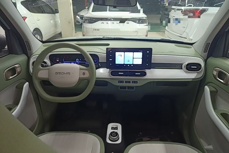 Used Geely Galaxy Panda 2025 210 km – Yuanqi Bear Center Console