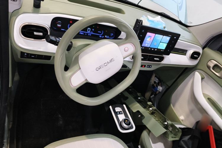Used Geely Galaxy Panda 2025 210 km – Yuanqi Bear Center Console