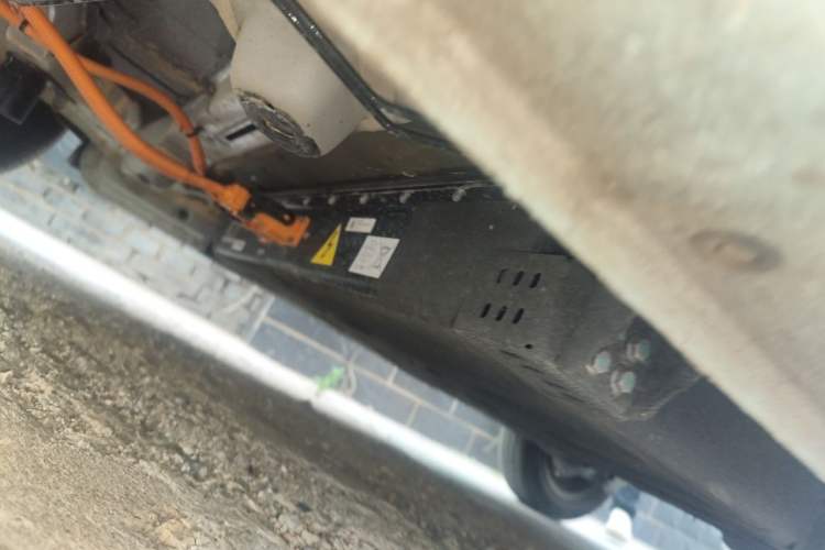Used Geely Galaxy Panda 2025 210 km – Yuanqi Bear Chassis Front Left