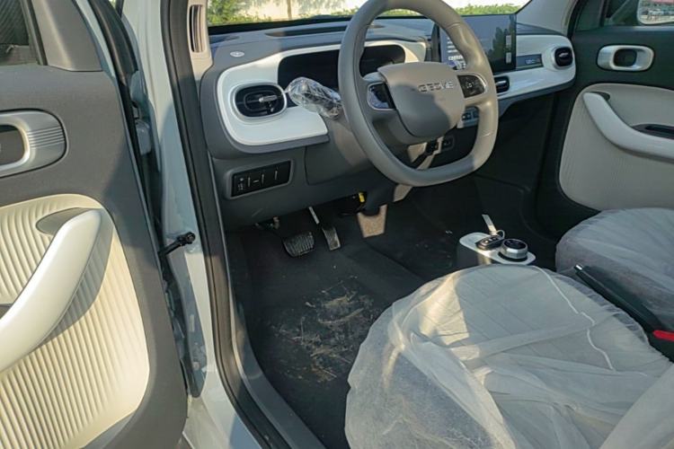 Used Geely Galaxy Panda 2025 210km Panda Kart Driver Seat