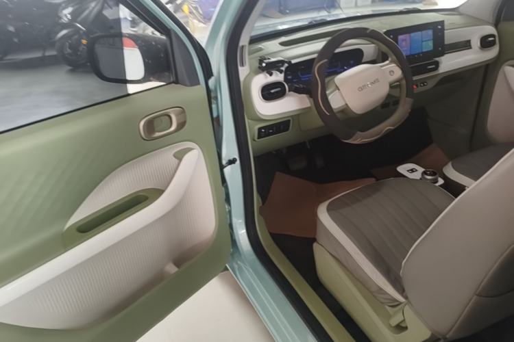 Used Geely Galaxy Panda 2025 210 km – Yuanqi Bear Driver Seat