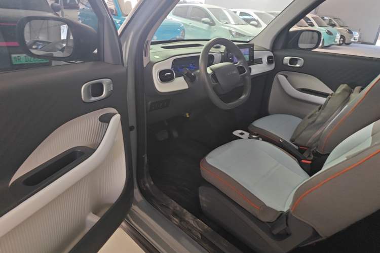Used Geely Galaxy Panda 2025 210km Panda Kart Driver Seat