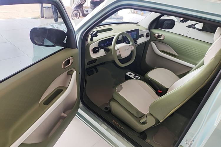 Used Geely Galaxy Panda 2025 210 km – Yuanqi Bear Driver Seat