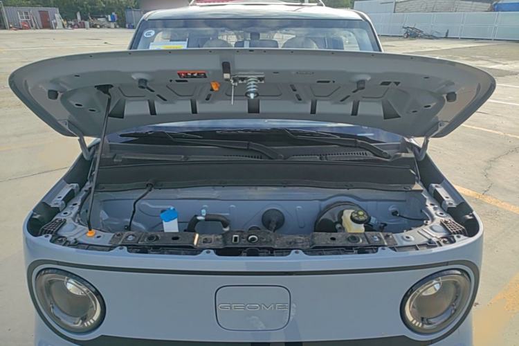Used Geely Galaxy Panda 2025 210km Panda Kart Engine Bay