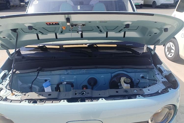 Used Geely Galaxy Panda 2025 210 km – Yuanqi Bear Engine Bay