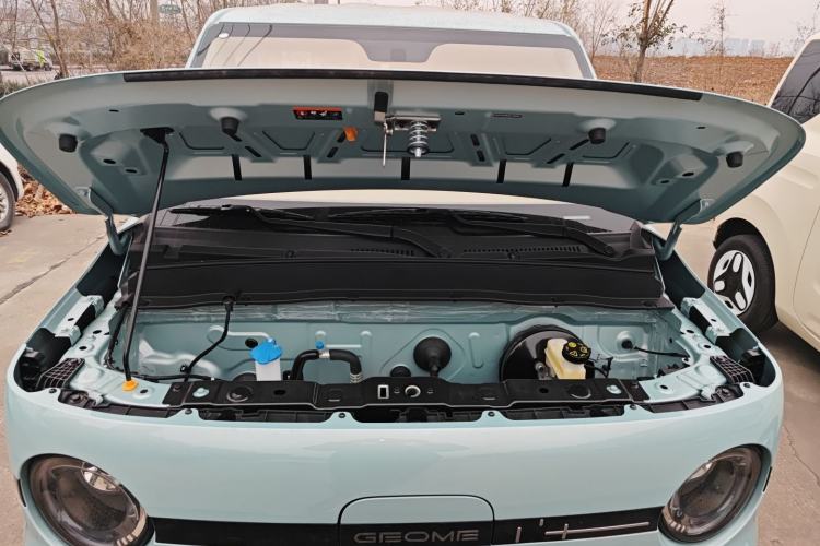 Used Geely Galaxy Panda 2025 210 km – Yuanqi Bear Engine Bay