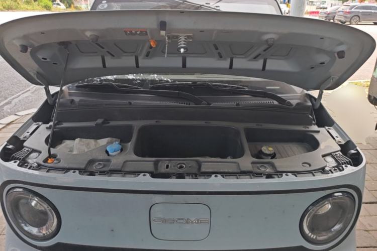 Used Geely Galaxy Panda 2025 210km Panda Kart Engine Bay