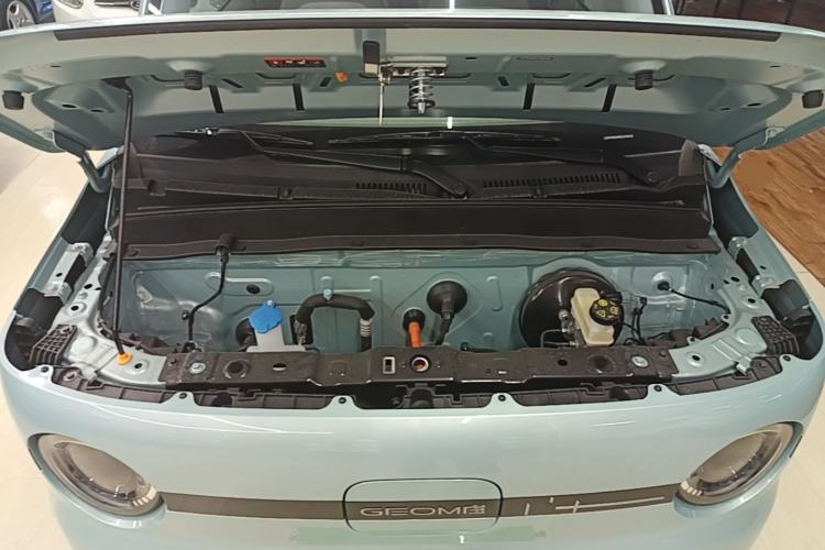 Used Geely Galaxy Panda 2025 210 km – Yuanqi Bear Engine Bay