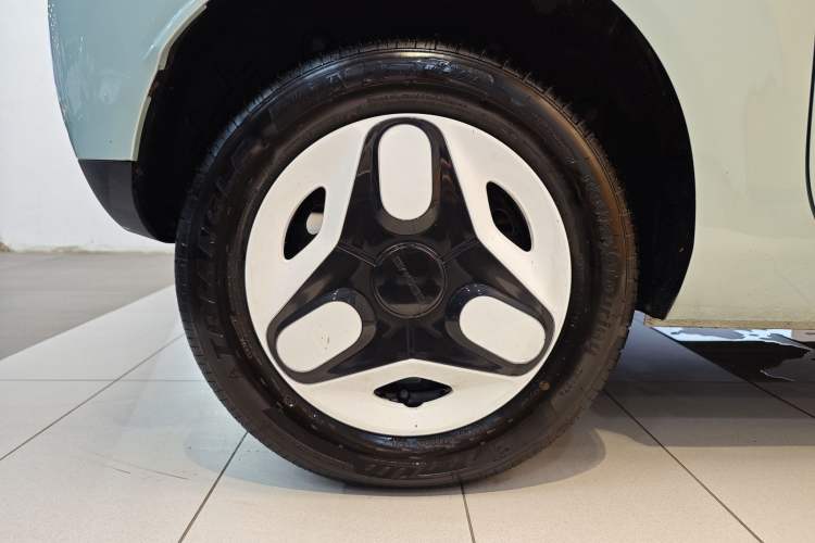 Used Geely Galaxy Panda 2025 210 km – Yuanqi Bear Exterior 1