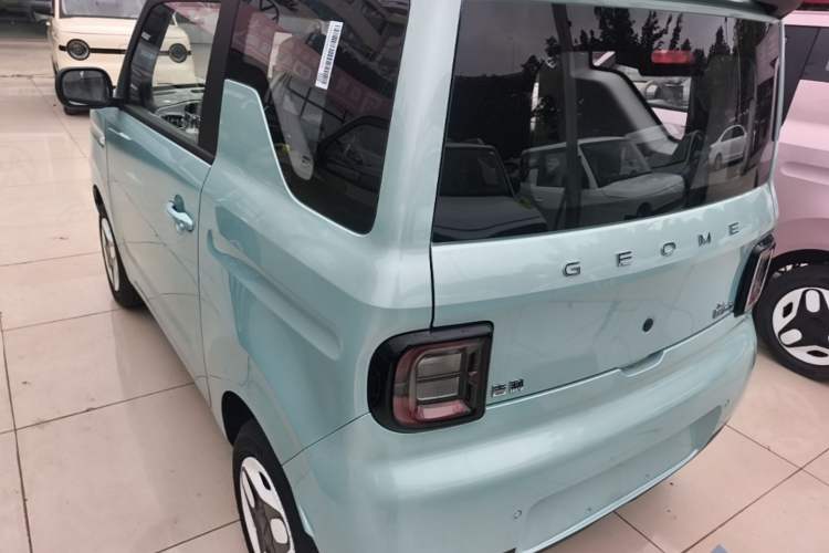 Used Geely Galaxy Panda 2025 210 km – Yuanqi Bear Exterior 2