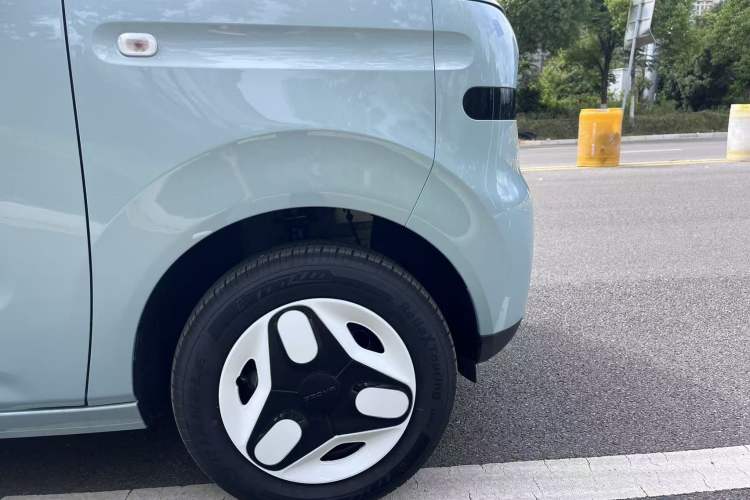 Used Geely Galaxy Panda 2025 210 km – Yuanqi Bear Exterior 3