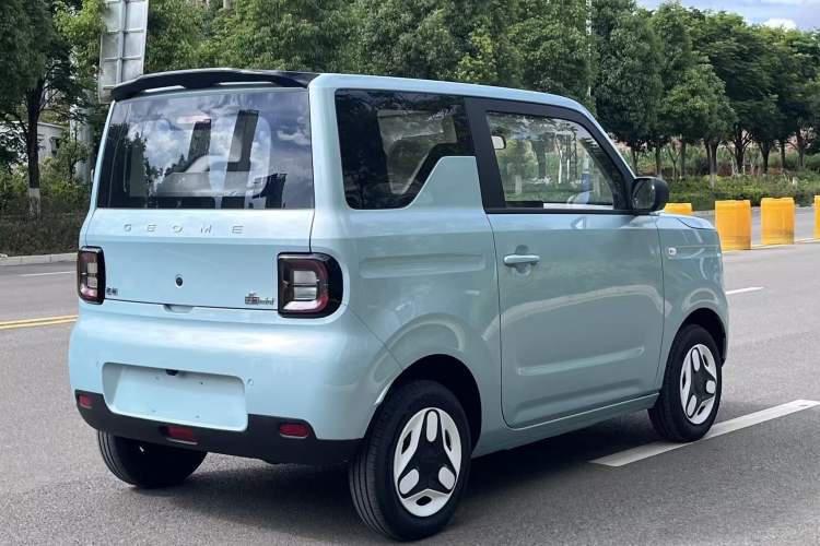 Used Geely Galaxy Panda 2025 210 km – Yuanqi Bear Exterior 4