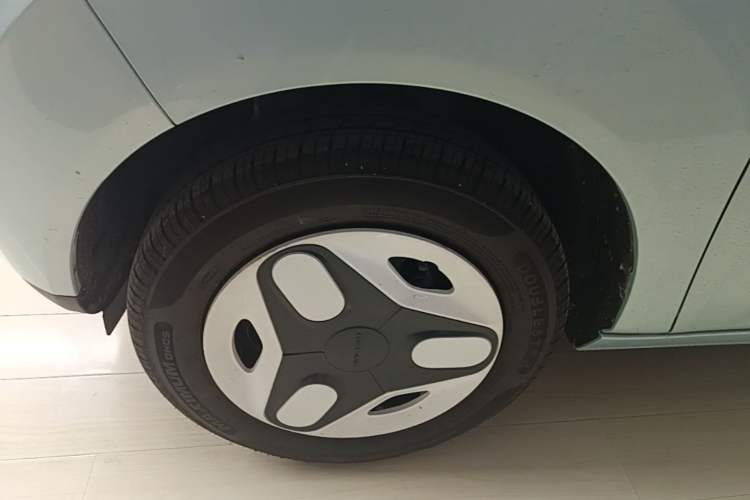 Used Geely Galaxy Panda 2025 210 km – Yuanqi Bear Exterior 4
