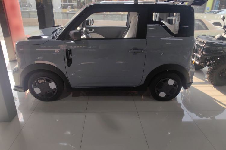 Used Geely Galaxy Panda 2025 210km Panda Kart Exterior 5