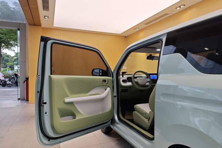 Used Geely Galaxy Panda 2025 210 km – Yuanqi Bear Exterior 9