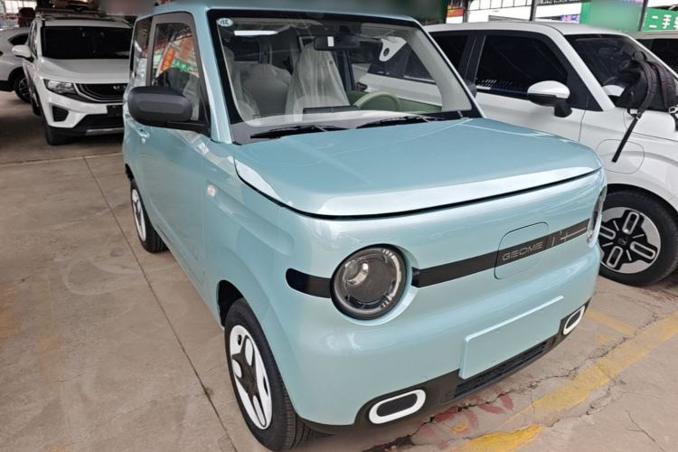 Used Geely Galaxy Panda 2025 210 km – Yuanqi Bear Front Right 45 Deg