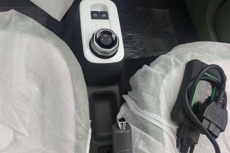 Used Geely Galaxy Panda 2025 210 km – Yuanqi Bear Gear Lever