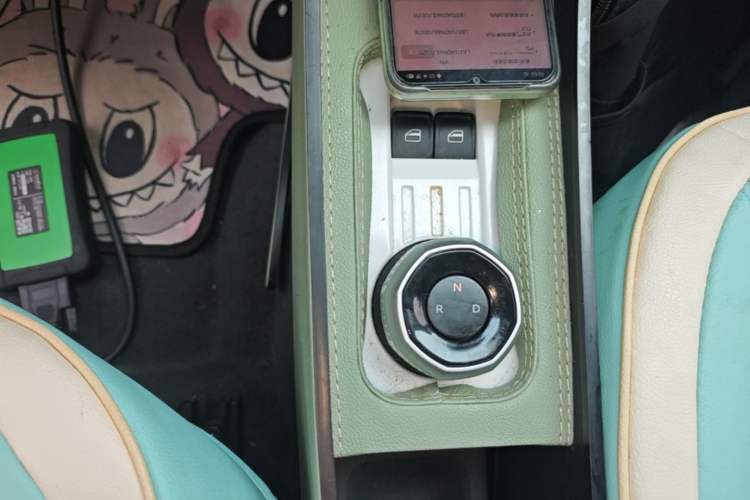 Used Geely Galaxy Panda 2025 210 km – Yuanqi Bear Gear Lever