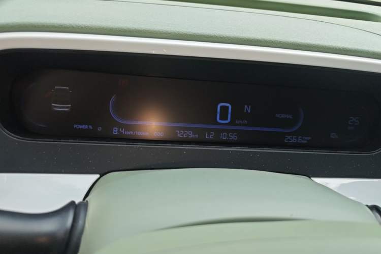 Used Geely Galaxy Panda 2025 210 km – Yuanqi Bear Instrument Cluster