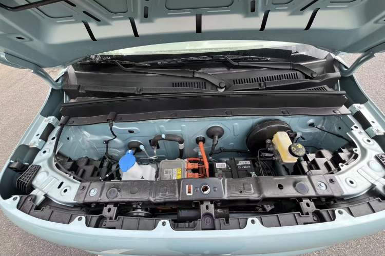 Used Geely Galaxy Panda 2025 210 km – Yuanqi Bear Interior 1