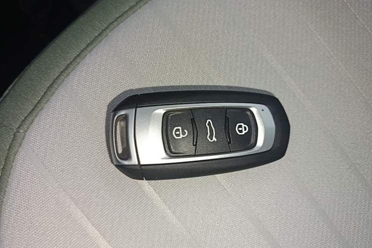 Used Geely Galaxy Panda 2025 210 km – Yuanqi Bear Interior 1