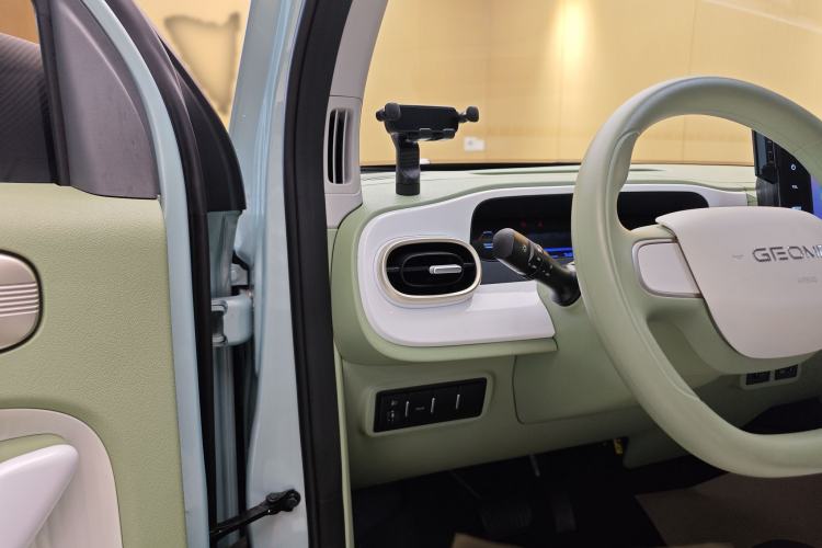 Used Geely Galaxy Panda 2025 210 km – Yuanqi Bear Interior 11
