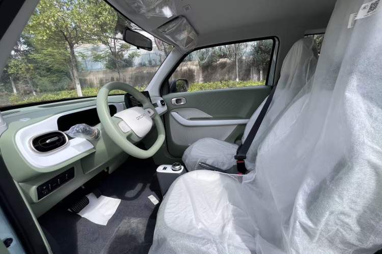 Used Geely Galaxy Panda 2025 210 km – Yuanqi Bear Interior 2