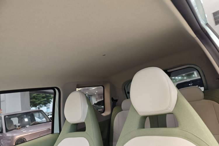 Used Geely Galaxy Panda 2025 210 km – Yuanqi Bear Interior 7