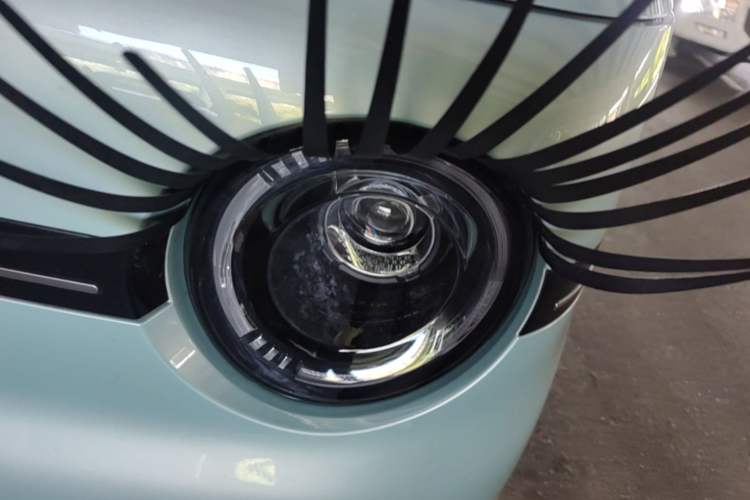 Used Geely Galaxy Panda 2025 210 km – Yuanqi Bear Left Front Headlight