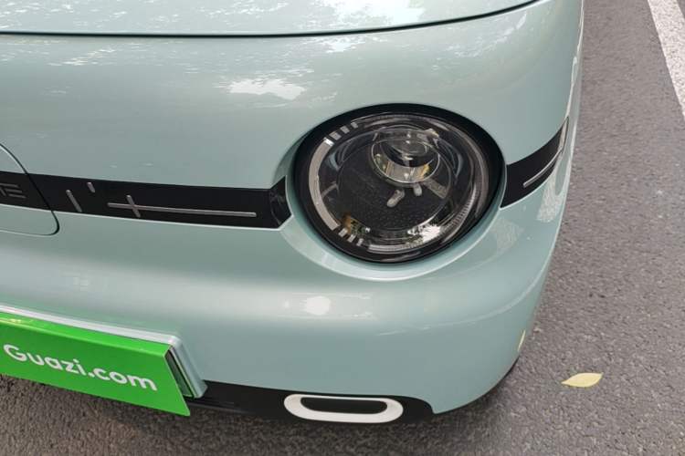Used Geely Galaxy Panda 2025 210 km – Yuanqi Bear Left Front Headlight