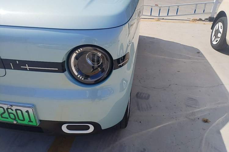 Used Geely Galaxy Panda 2025 210 km – Yuanqi Bear Left Front Headlight