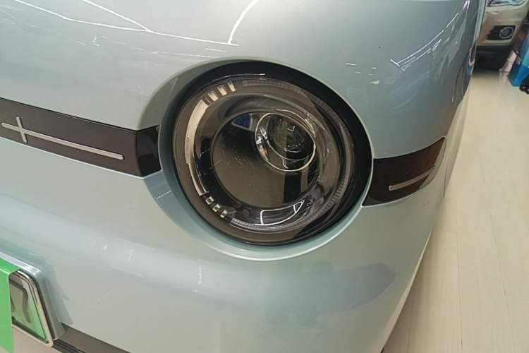 Used Geely Galaxy Panda 2025 210 km – Yuanqi Bear Left Front Headlight